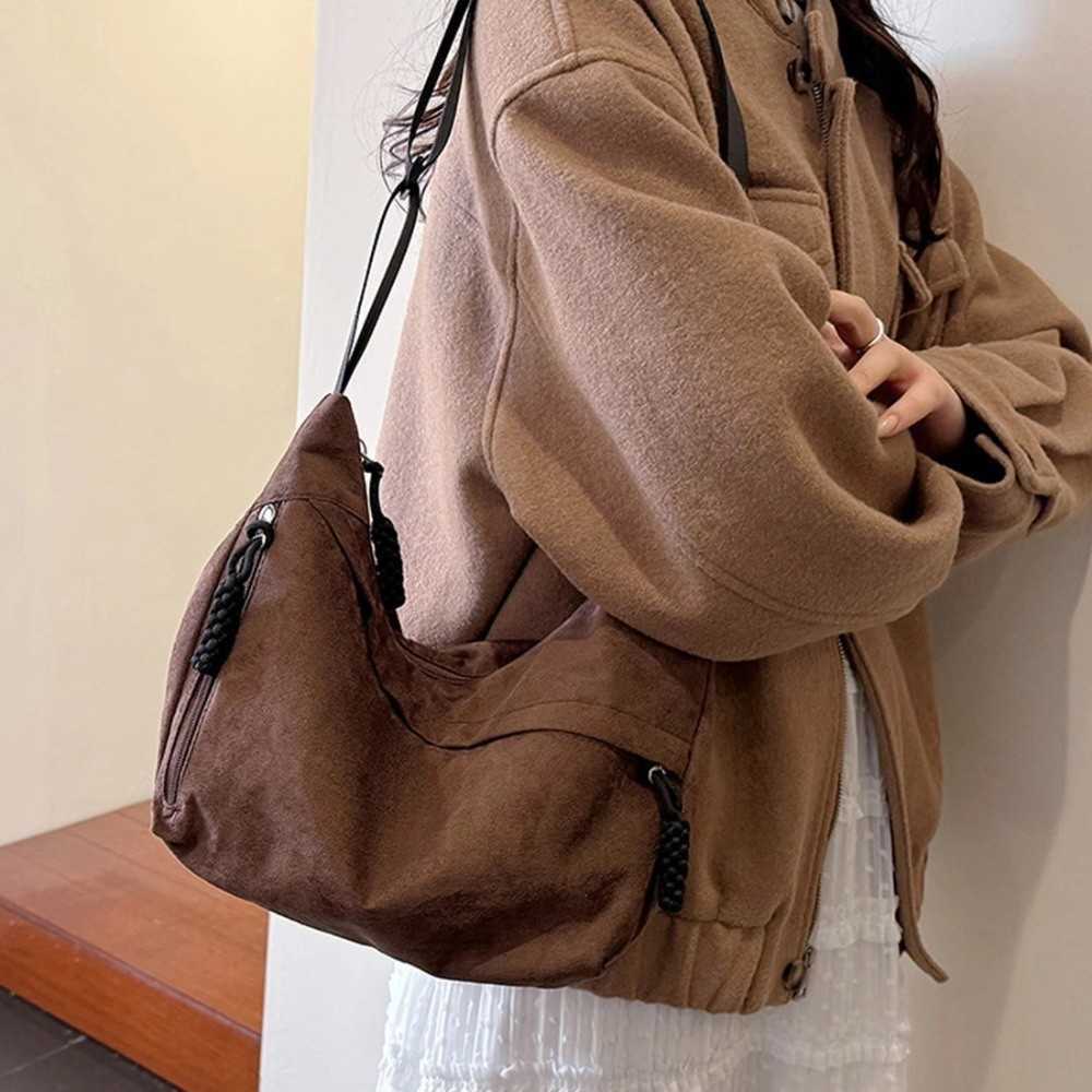 Cross Body Large Capacity Crossbody Hobo Bag Adjustable Strap Soft Handbag Tote Casual Style Minimalist Design Shoulder Bag For Women D260923