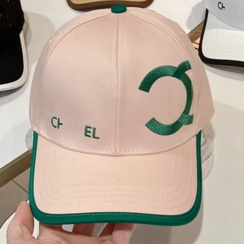 Designer Men and Women Peaked Caps Fashionable Face Slimming Soft Hat Sunshade Luxury Sports Hat Couple Style