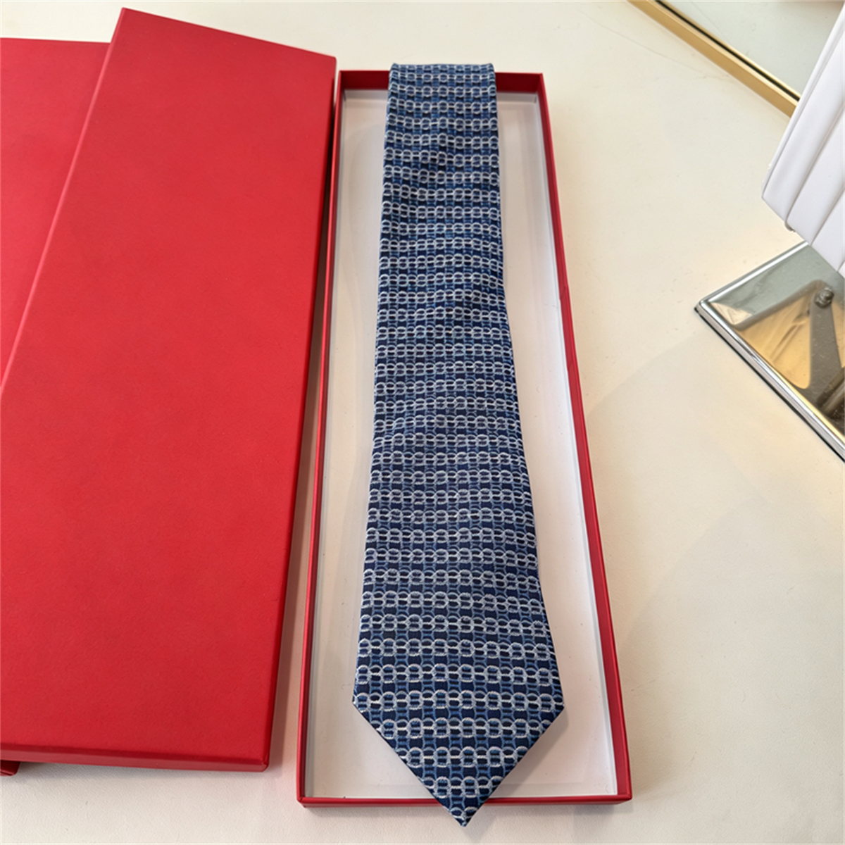Men designer tie fashion tie business tie with gift box, soft woven silk tie ideal groomsmen wedding party formal accessory