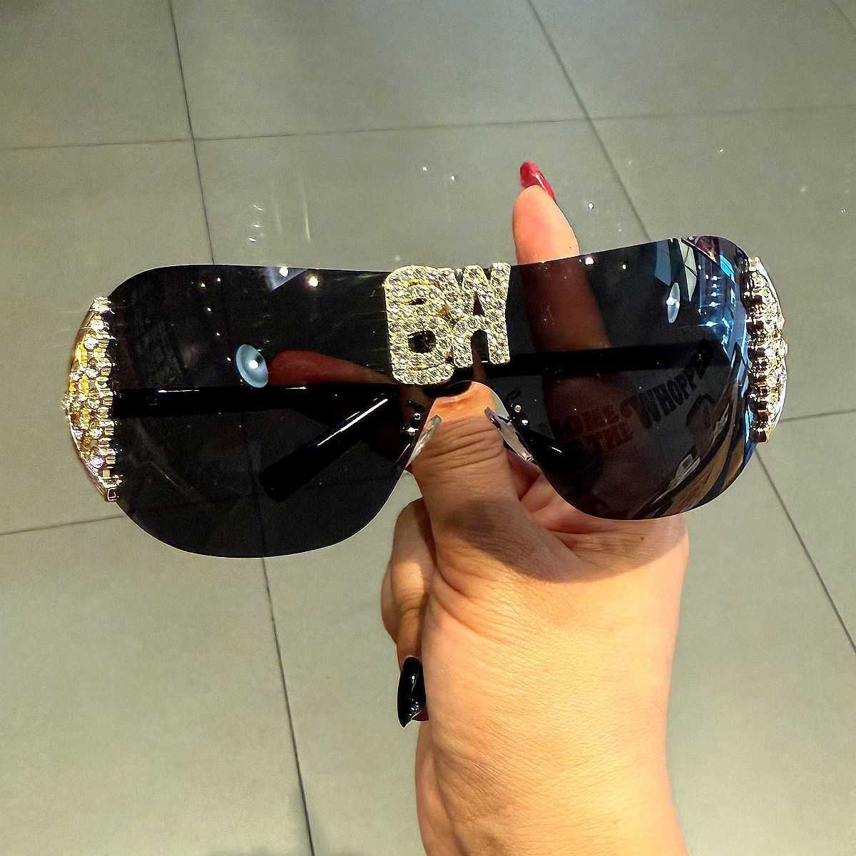 Luxury y2k Sunglasses Rimless Women's Sunglasses with Rhinestone Letters Brand Designer Sun Glasses for Outdoor UV400 Lunettes de soleilT260923
