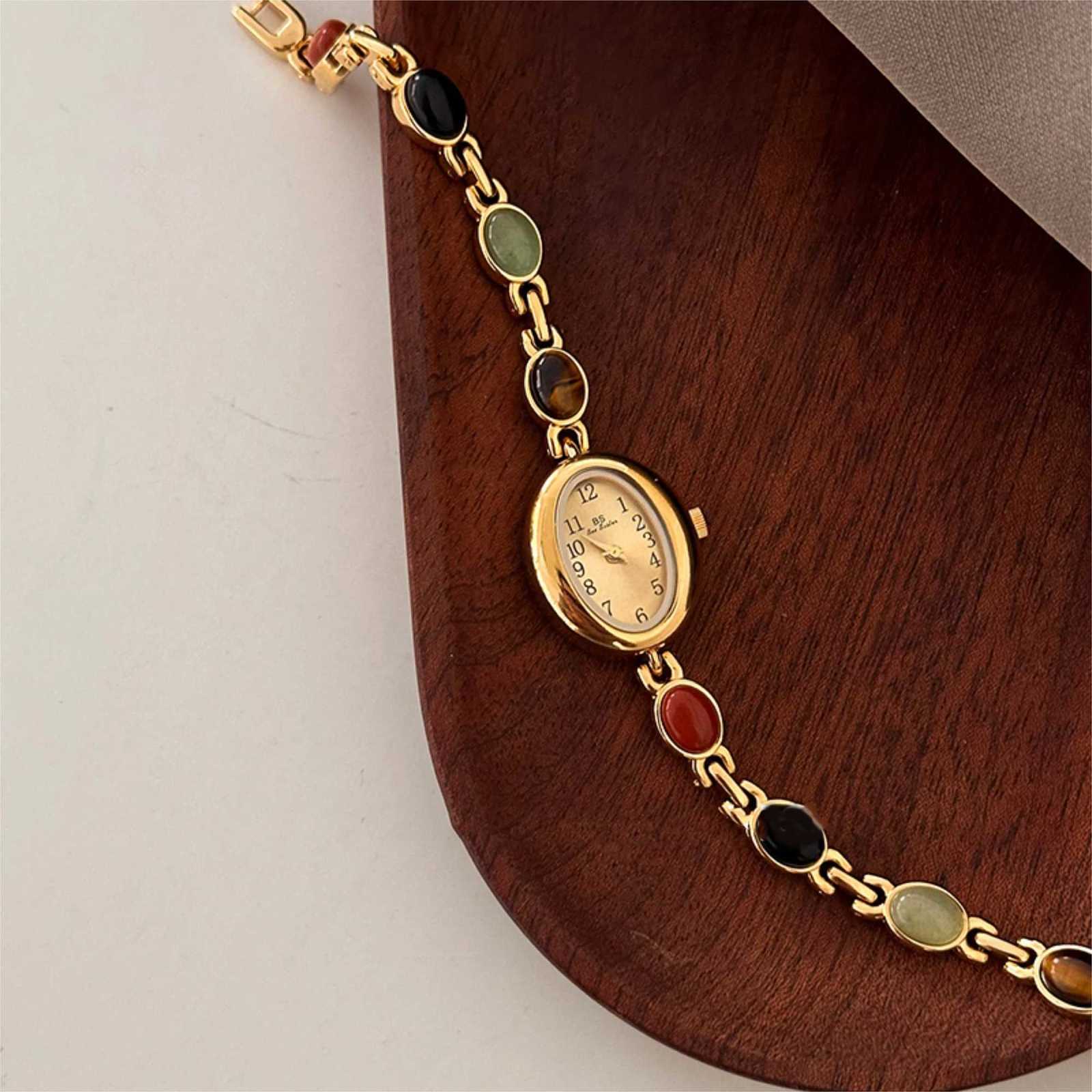 Women's Watches High-end Luxury Women's Watches Gold Emerald Gemstone Waterproof Oval Elegant Quartz Women's Watch Accessories for Wo