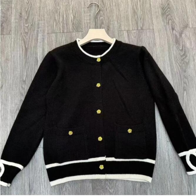 Women's Sweaters Long Sleeve luxury Logo Black White Designer Sweater Women Knitted Cardigan coat