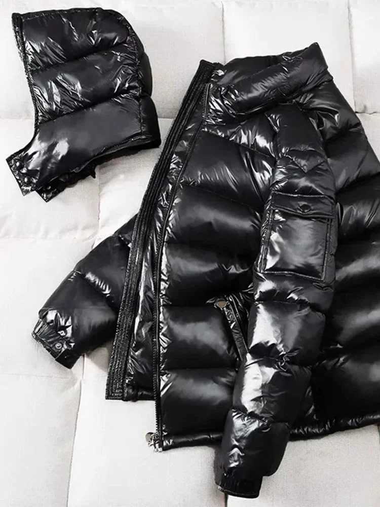 brand Parkas Men's White Down Duck Down Coats Man Winter Fashion Solid Zipper Outwears Thicken Down Jacket Men Casual Hood Shiny Warm Loose Par