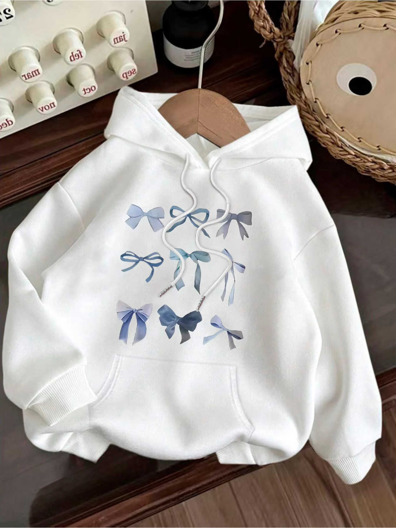 Blue Women's Hoodies Sweatshirts Creative Bow Fresh Style Printed Hoodie for Women in Autumn and Winter Long sleeved Hoodie for Women's Cl
