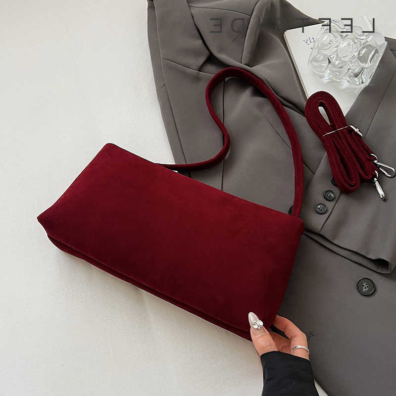 Body LEFTSIDE Women Faux Cross Suede Small Shoulder Bag 2025 Winter Crossbody Bag Designer New Trend Female Handbags and Purses D260923