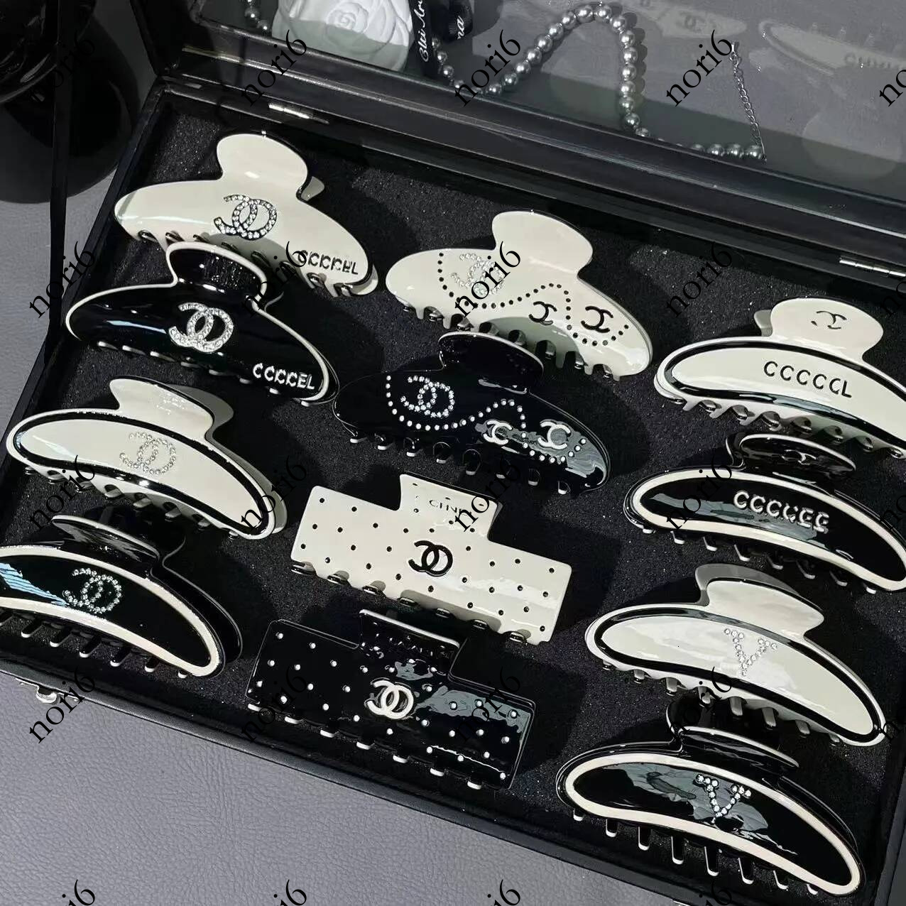 Luxury Fashion Womens Designer Clips Claws Square Crabs For Women Clip Brand Hair Accessories