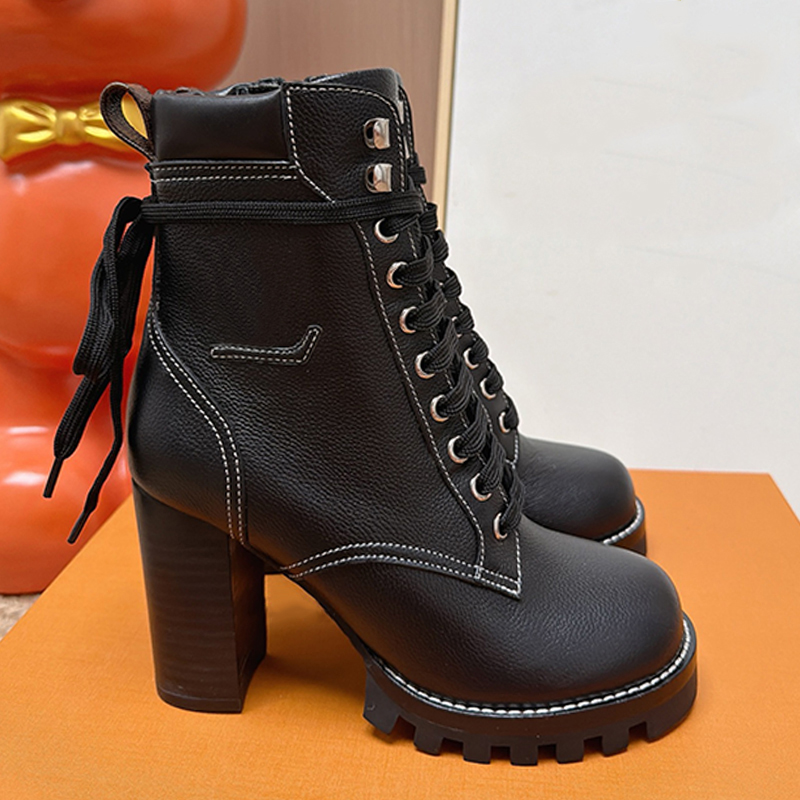 Womens Star Trail Ankle Boot 1AIUB8 Designers Grained Calf Leather Long Laces Short Boots Luxury Suede Side Zipper Chunky Heel Hiking Boots Rubber S