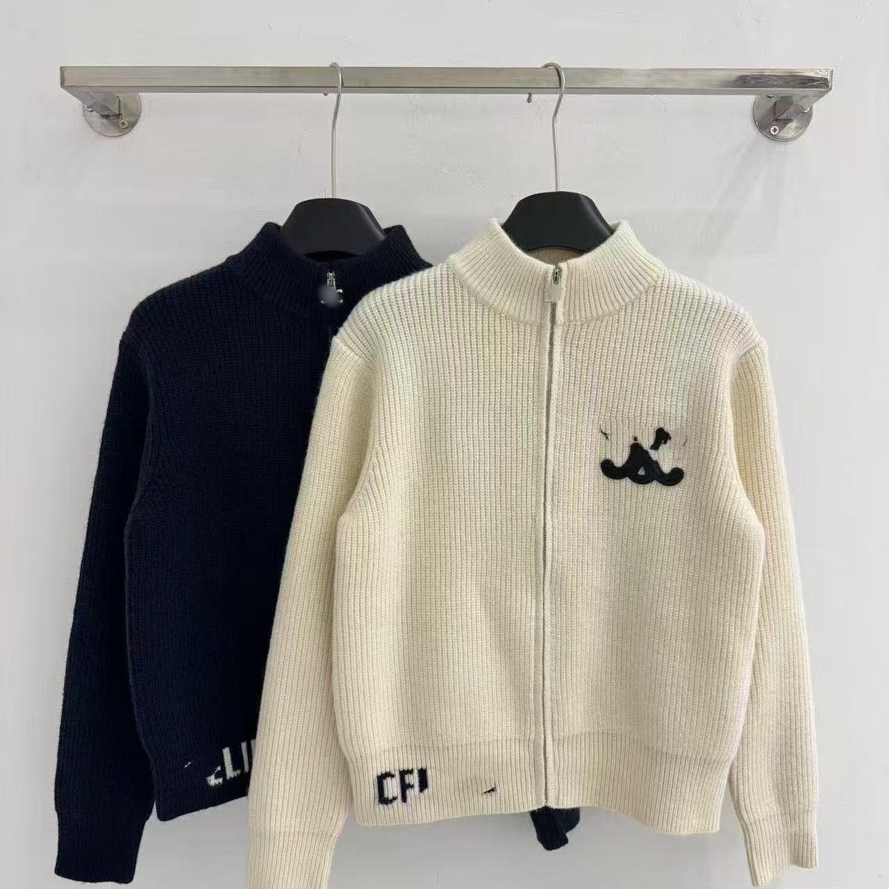 New style sweaters women's retro women's clothing autumn and winter new item plaid core yarn fabric round neck splicing long sleeved knitt