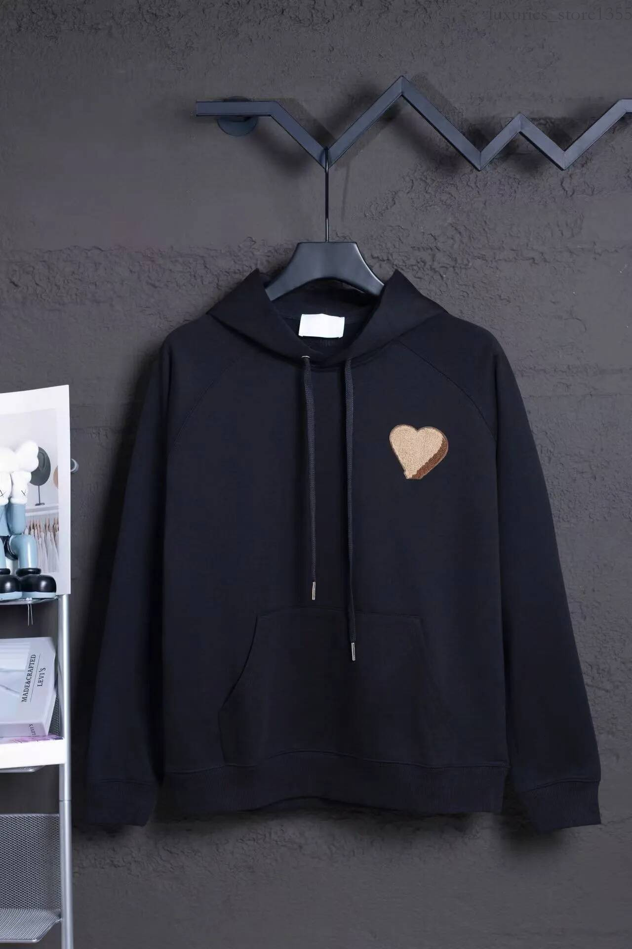 Designer Heart Pattern Sweatpants Polo Sweatshirt High Quality Casual Sporty Round Neked Redhearts Hoodie Fashionable And Minimalist Style Retro Cap