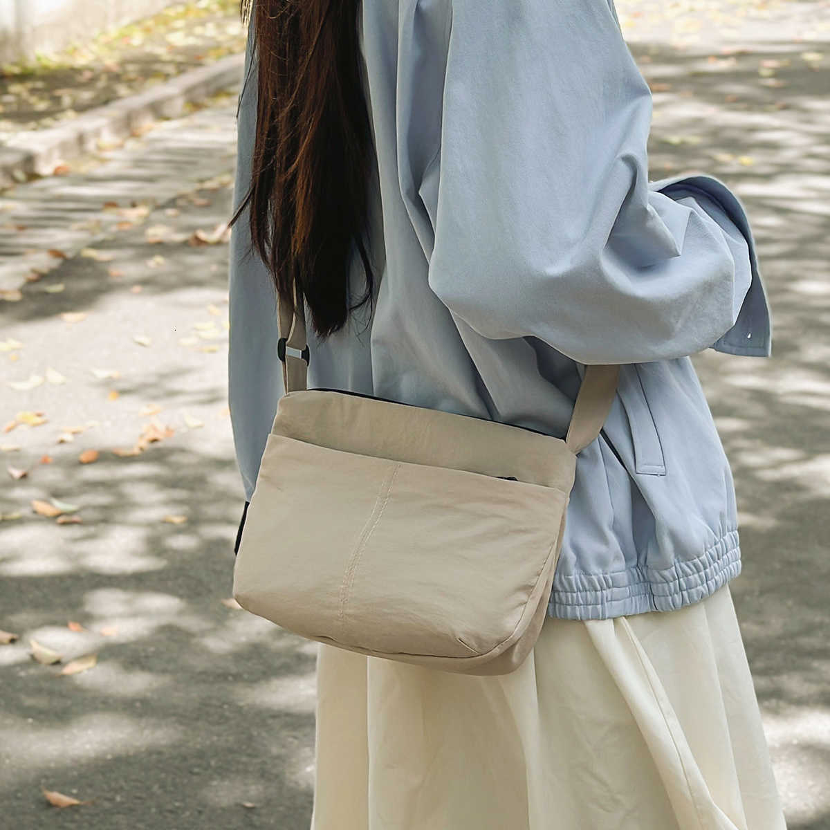 Cross Body Crossbody Bag for Women 2026 New Style Super Popular Lightweight Versatile Casual Oxford Cloth Small Bag Commuter Phone Bag Student D2609