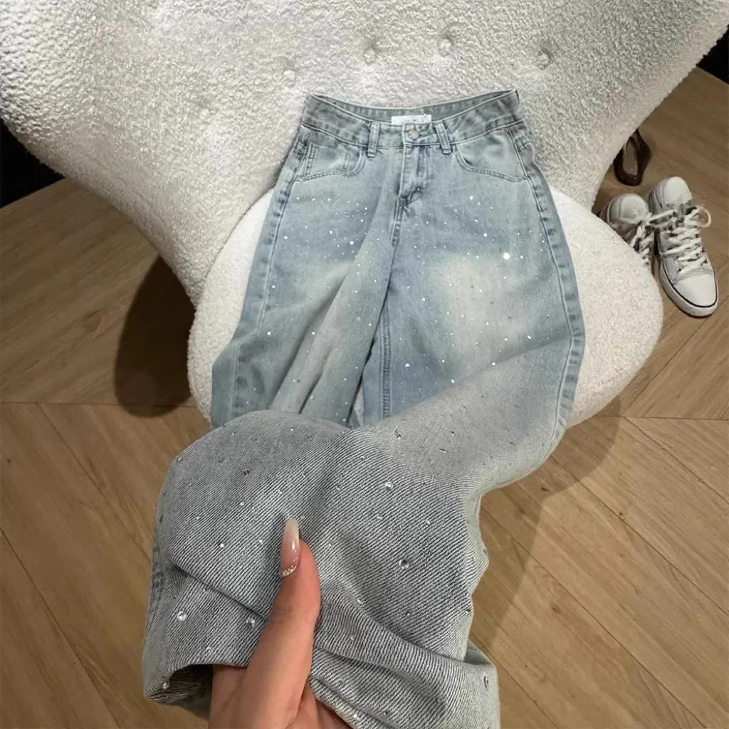 Jeans da donna con strass Pantaloni a vita alta con gamba larga lavata leggera Pantaloni in denim larghi con cristalli scintillanti Pantaloni dritti