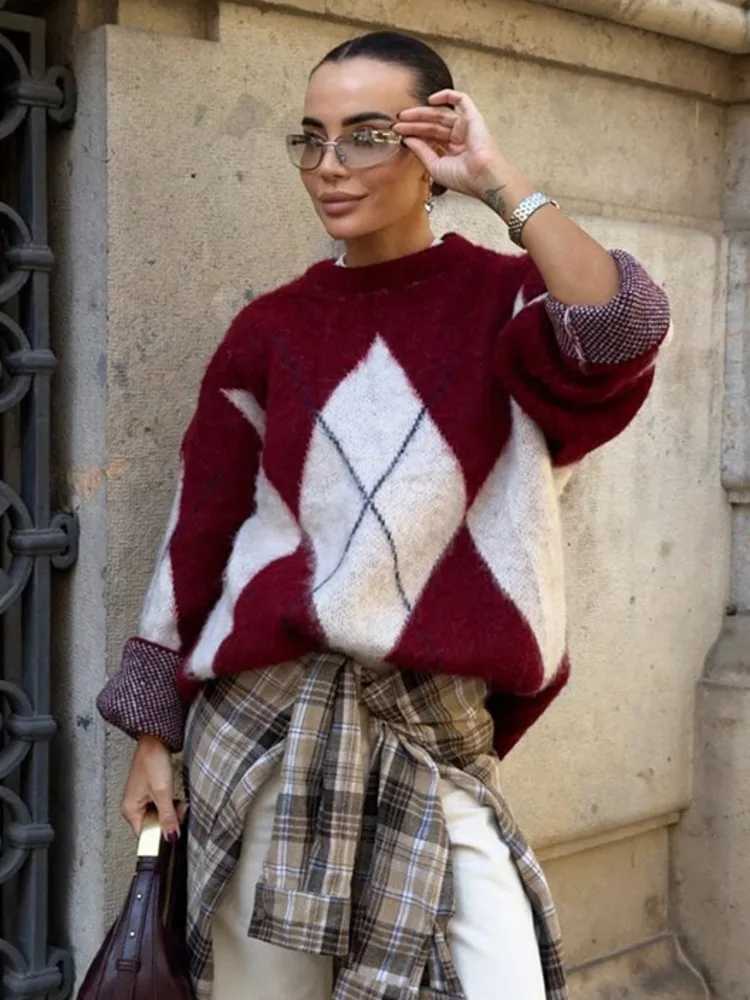 Women's Sweaters LGRQ Fashionable Loose Plush Contrast Color Pullover Sweater Simple Round Neck Long sleeved Argyle Top 2026 Autumn New 19DB305
