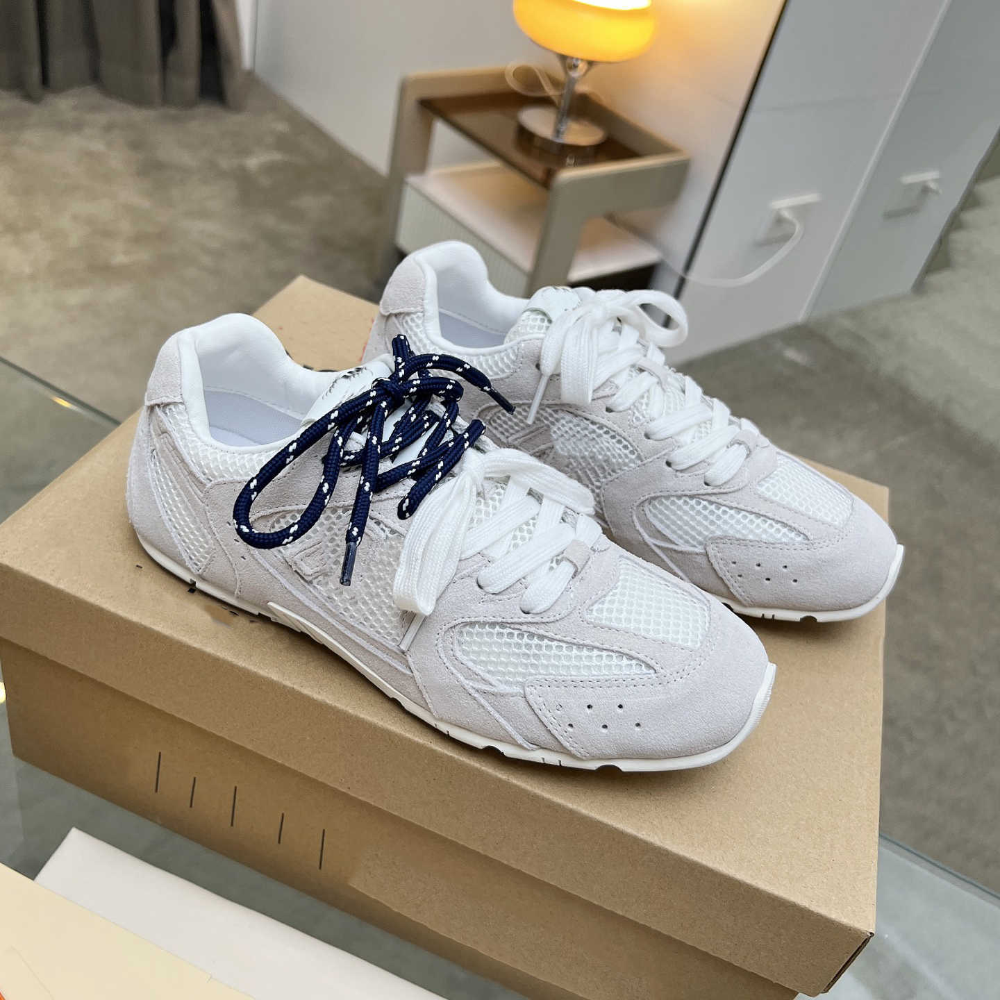 Luxury Designer White Sneakers Breathable Women Casual Sports Shoes Lace Up Walking Shoes Classic Vintage Non-Slip Outdoor Trainers 260923