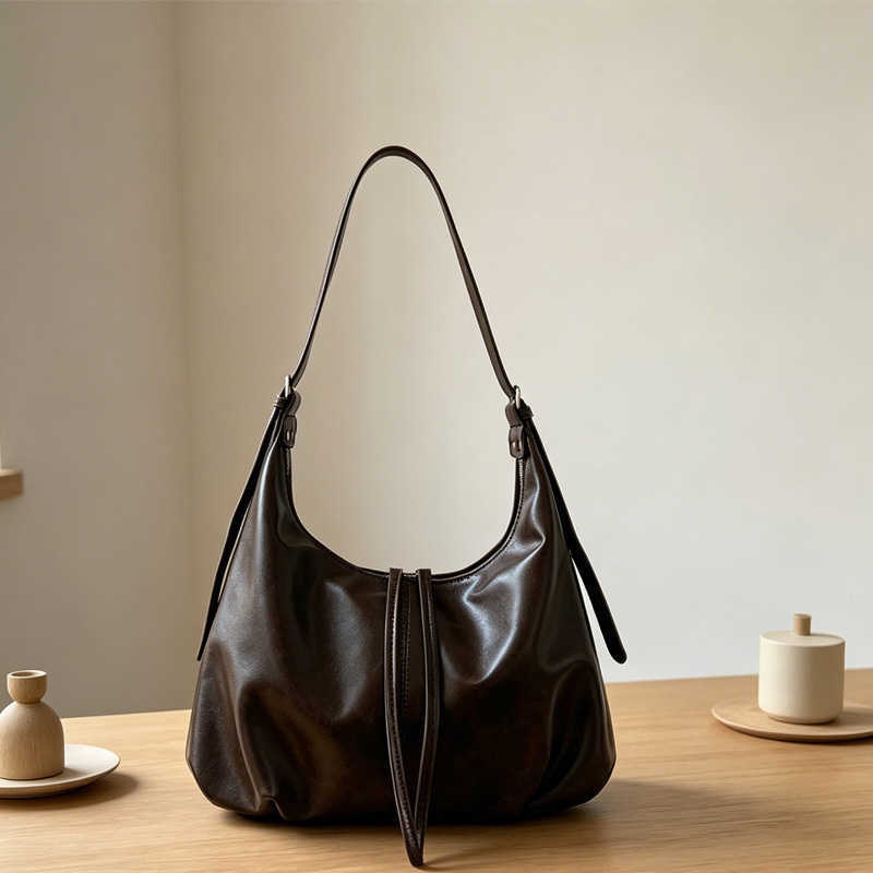 Cross Body 2026 s Korean Simple Tote Bag s Chic Lazy Style Versatile Shoulder Bags Female Solid Large Capacity Crossbody Bags D260923