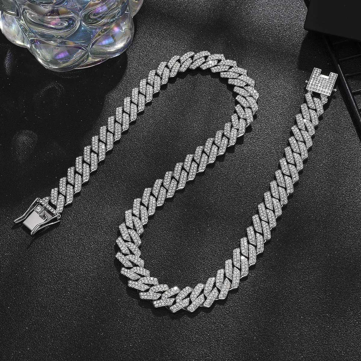 Cuban Hiphop Rock Chains TrendMen Link Chain Alloy Necklaces For Men Boys Gold Color Metal Crystal Clavic Chain Party Jewelry Gifts N260922