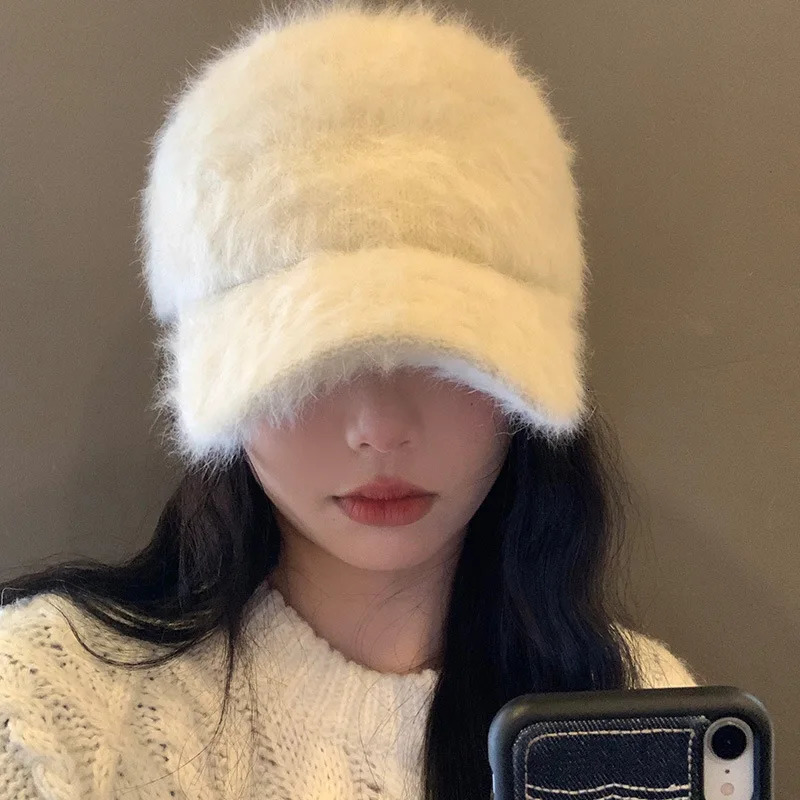 Trendy Ins Solid Color Rabbit Hair Baseball Caps Women Autumn And Winter Korean Versatile Warm Show Face Small Plush Peaked Caps 260920