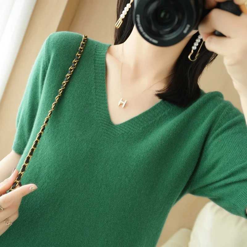 Women's Sweaters Spring Autumn Women Sweaters Short Sleeves V-neck Bottoming Shirt Knitwear 2026 Summer Camel Green Pink Pullovers Korean Jumpe