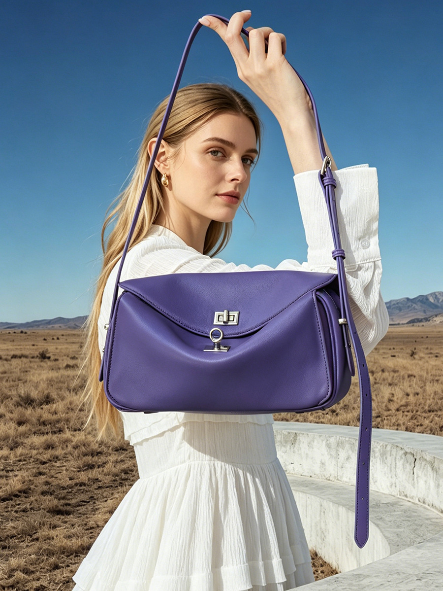 17AVLuxury Brand Fashion Women's Fashionable Printed Handbag Versatile And Elegant Single-Shoulder Crossbody For Middle Tote Bag Designer Bags