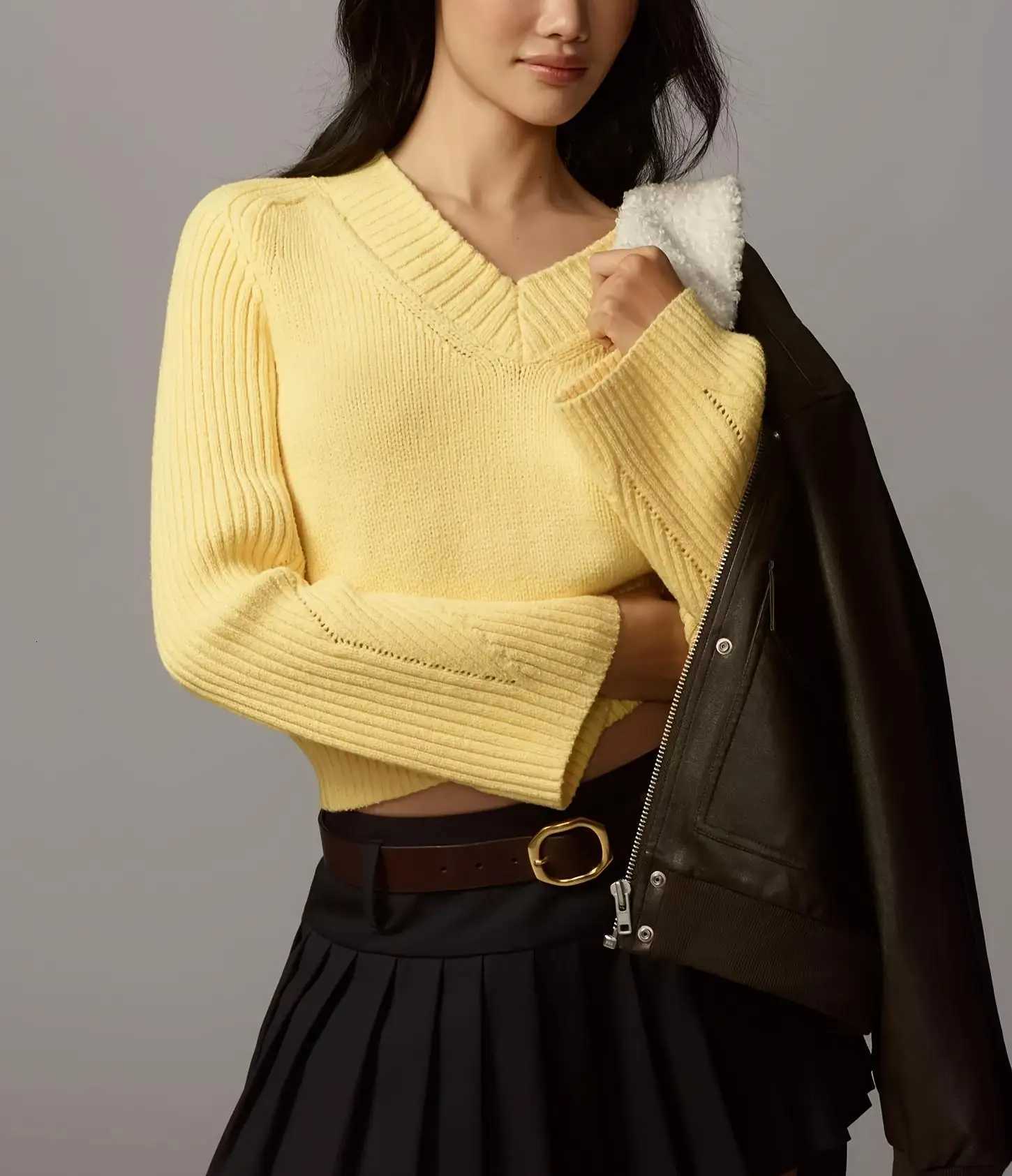 Women's Sweaters New Autumn and Winter Women's Solid Color Gentle Style Casual elegant Design Niche V-Neck Knit Pullover Sweater D260923