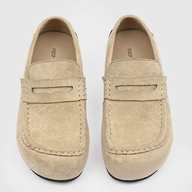 Dress Shoes High Quality Men Boken Shoes Featuring A Frosted Flat Bottom Breathable Casual Commuting Style Simple Fashionable X260923