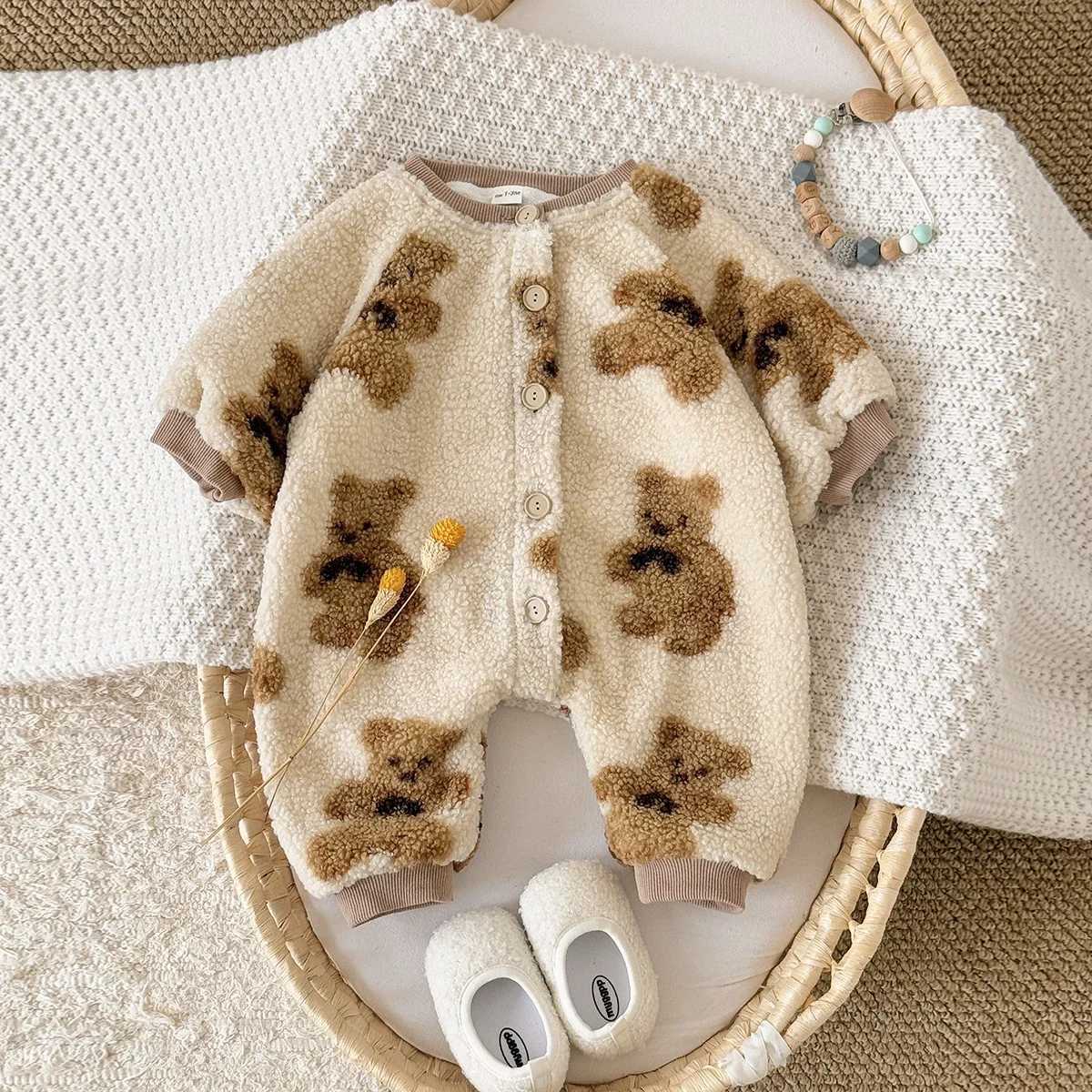 Rompers Lamb Fleece Cute Bear Printed Baby Jumpsuit Winter Newborn Baby Girls Boys Long Sleeve Crawling Suit X260922