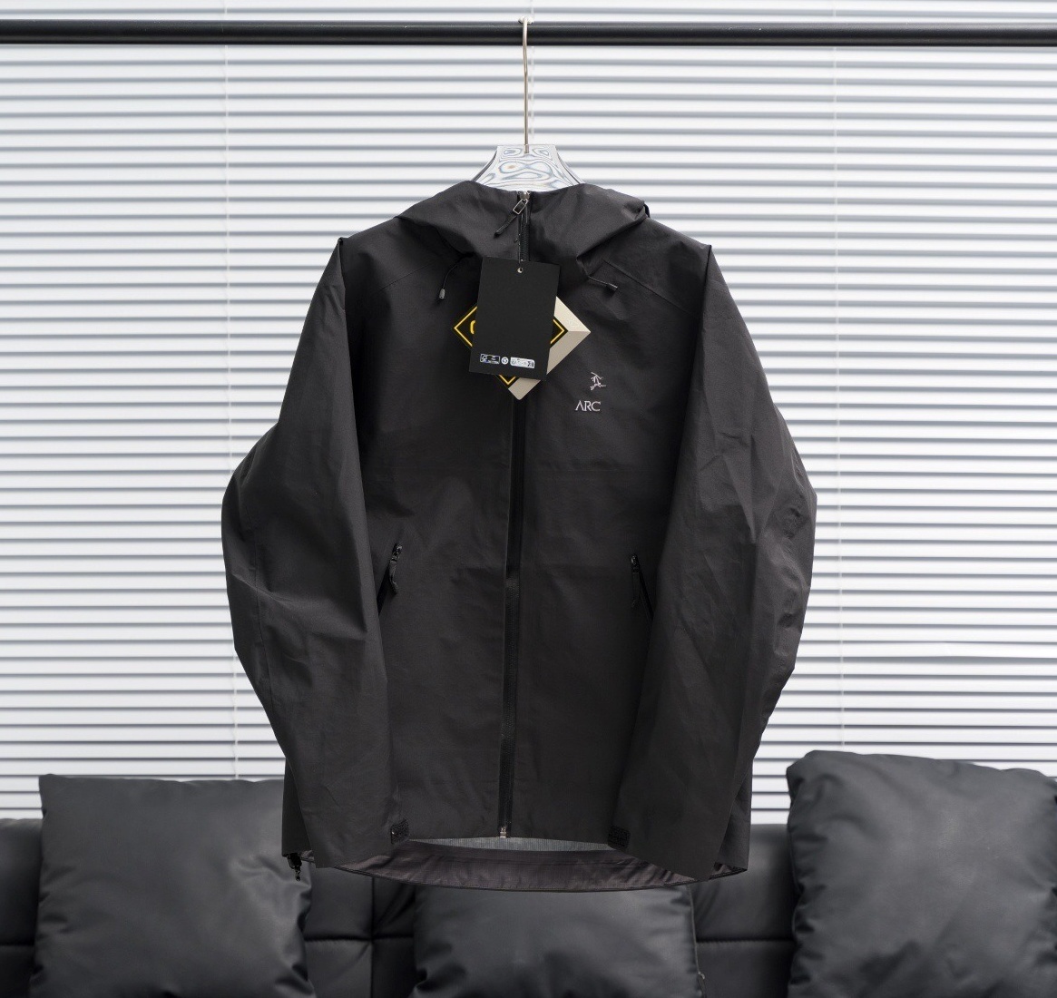 Men's Black Hooded Outdoor Jacket Waterproof Windproof Full Zip Casual Sports Coat Hiking Camping Outerwear LT Designer