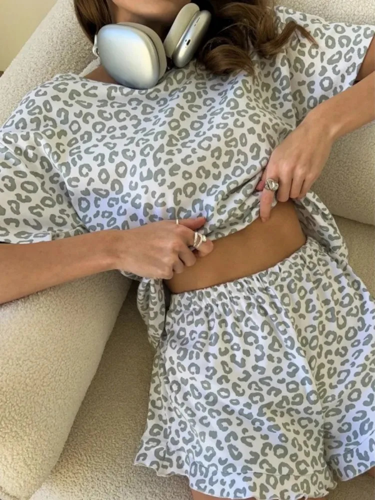 Summer Sleepwear Women's Fashion Leopard Print Sexy tie Round Neck Short Sleeve Tops and Shorts Suit Pyjamas Homewear 260923