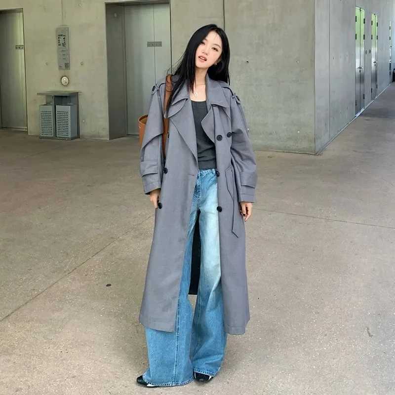 Women's Trench Coat New for Autumn 2025 Khaki Long-slve British Style with a Belt Long Trench Coat Classic and Casual Fashion M260922