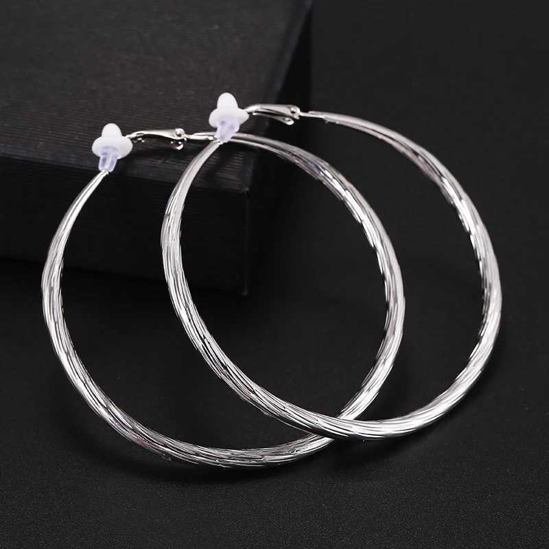 Hot New Statement Large Hoop Clip on Earrings for Women Non Pierced Gold Color Round Earring Luxury Jewelry for Wedding Gift M260923