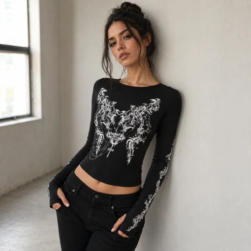Women Black Gothic Graphic Long Sleeve T Shirt Thumb Hole Slim Fit Crew Neck Y2K Streetwear Fall Winter Crop Top 260921
