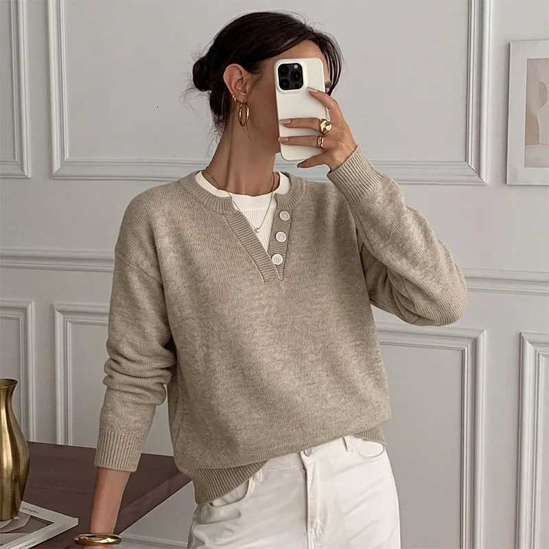 Women's Sweaters 2026 Autumn and Winter New Item Fake Two V-neck Solid Color Knitted Pullover Sweater for Women H260923