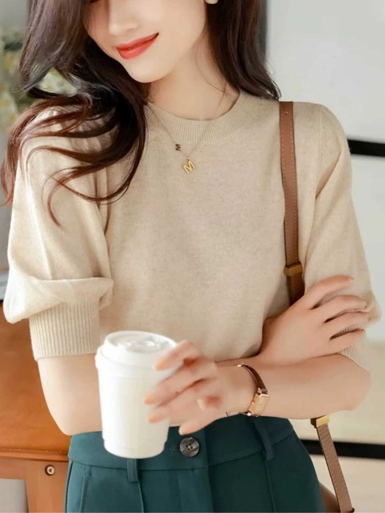 Women's Sweaters Fine-Spun Short-Sleeve Women's Summer and Autumn New Knitted Pullover Puff Sleeve Round-Neck Half-Sleeve Sweater Top H260