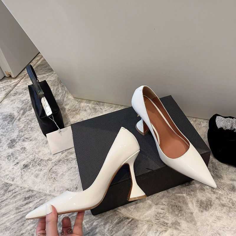 New Dress Shoes 2023 Autumn High H Wen's Wine Cup Heel Pointed Single Shoes Thin H Shallow Mouth Wen's Shoes J260922