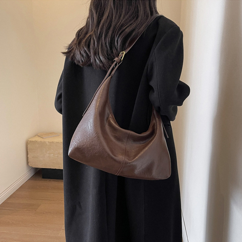 Large-capacity, stylish versatile summer for women, trendy and fashionable shoulder bag, new vintage crossbody tote bag