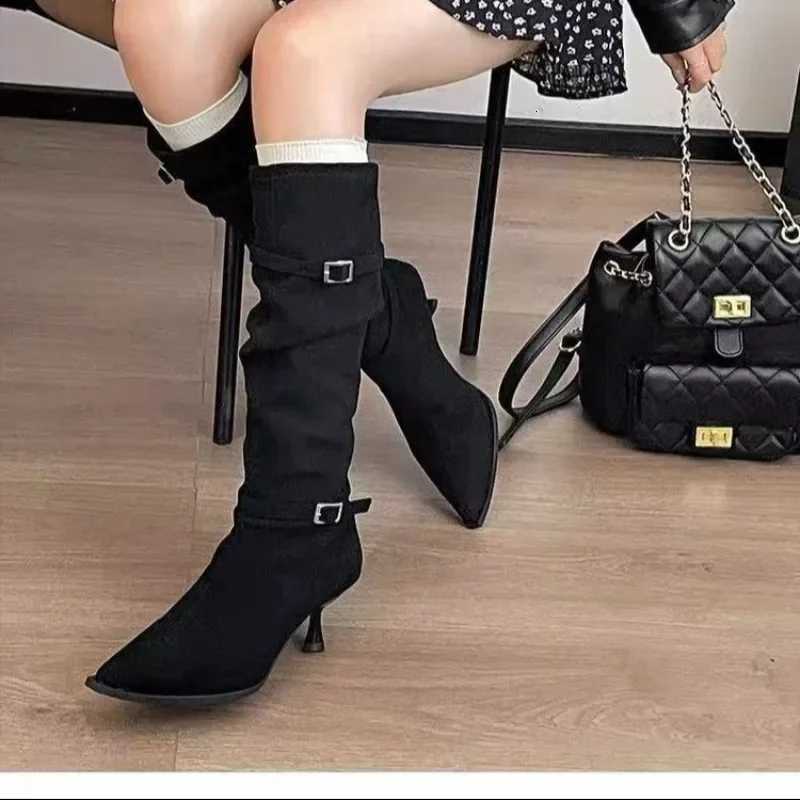 Designer Autumn Winter Fashion Boots 2026 Women Knee-High Boots Pointed Toe Boots Women Wrinkle Thin Heels Party Stripper Zapatos De Mujer 332 J2609