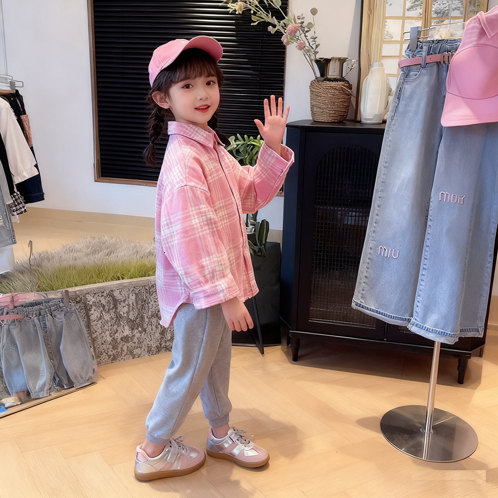 Small order custom-made girls' long-sleeved for spring and autumn 2026 new Korean-style plaid fashionable lapel top shirt