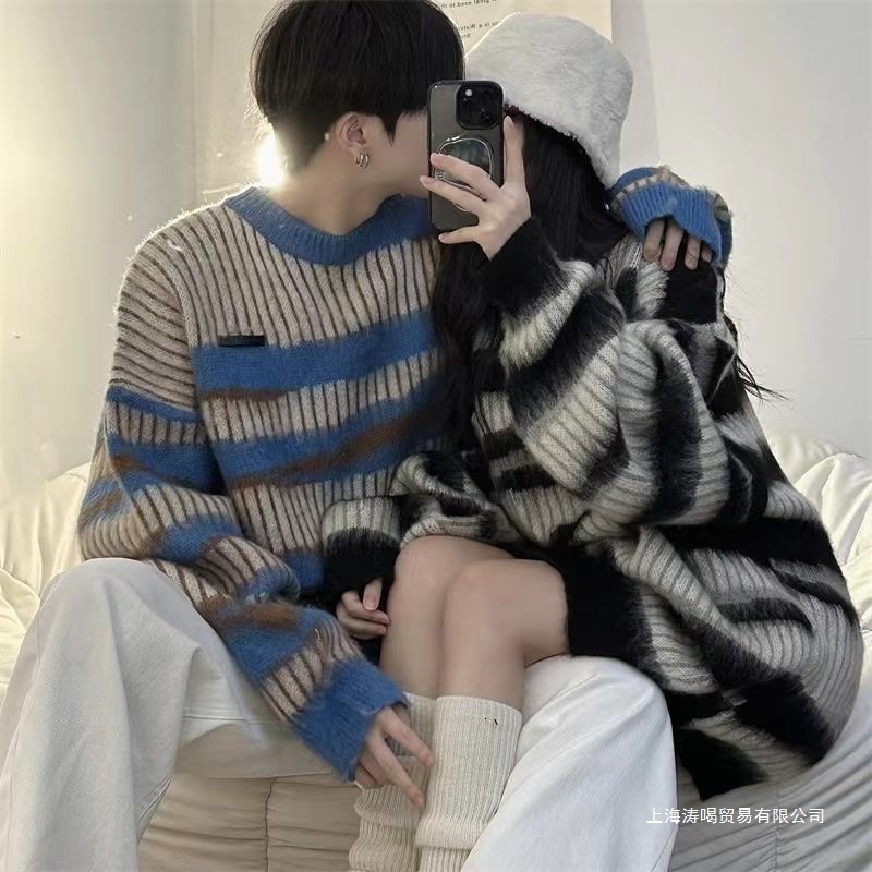 Thick, cozy, and stylish couple's knit sweater, oversized outerwear, autumn/winter collection, American-style striped crewneck sweater
