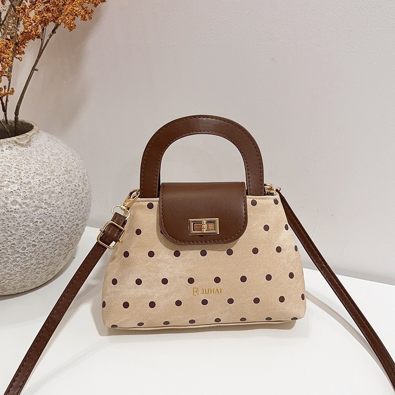 Early autumn new women's with a fashionable design, Korean-style polka dot handbag, casual versatile, trade shoulder and crossbody bag