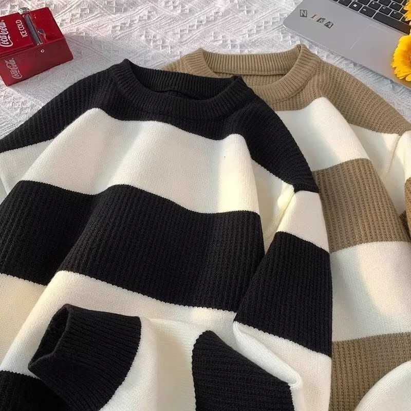 Women's Sweaters Men's Autumn and Winter Knitted Pullover Sweater Crew Neck Striped Long sleeve White and Black Sweaters Men Clothes D2609
