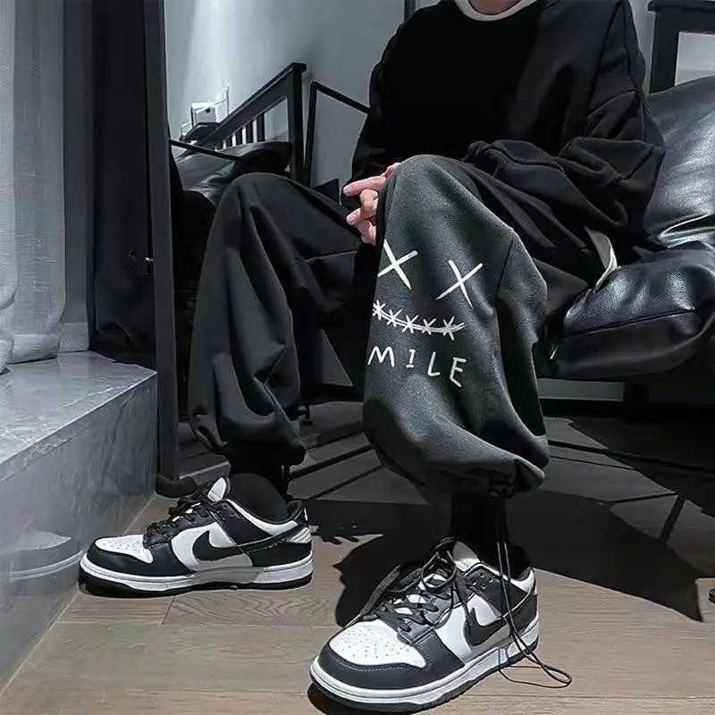 Sorriso Streetwear Pantaloni sportivi da uomo Vintage Y2k Pantaloni casual da uomo Sport Pantaloni alla caviglia da basket Uomo 2023 S2609239M2T