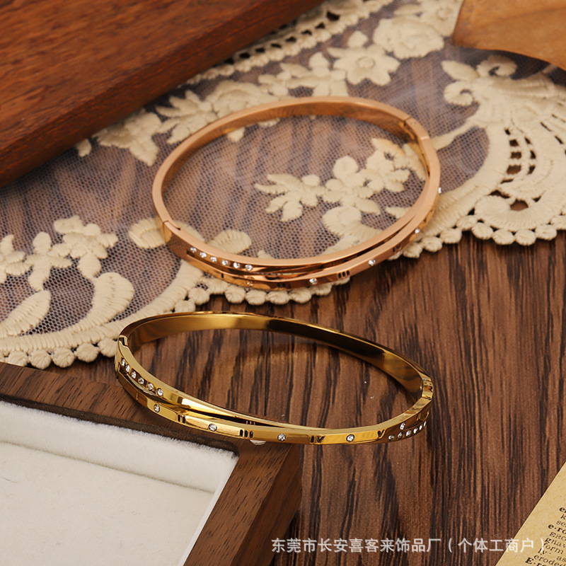 New European and American Titanium Steel Bracelet Manufacturer Supply Light Luxury Versatile Diamond-Studded Non-Fading 18k Retro High-End Glossy