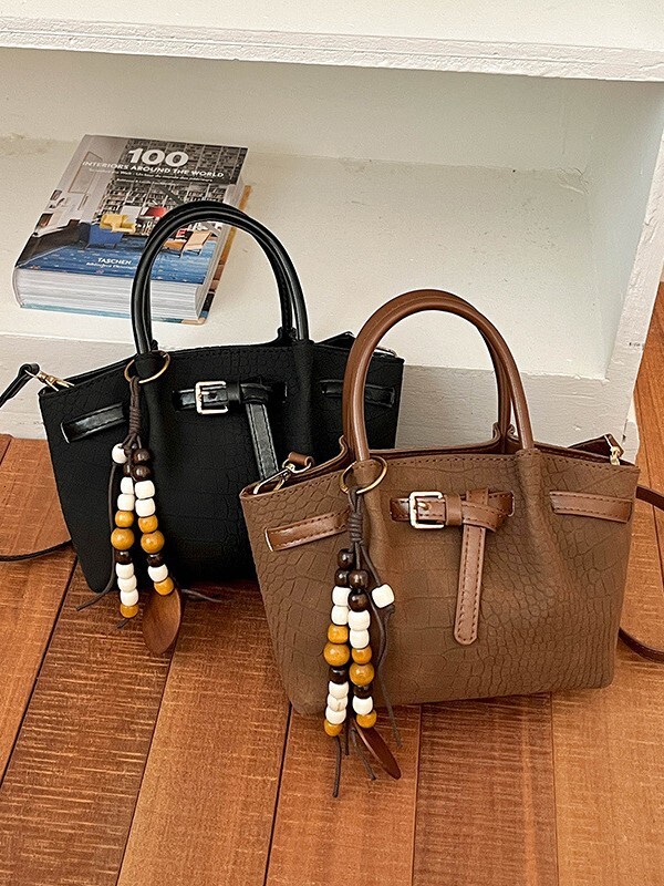 Luxury Brand Designer Bag Trendy And Unique Bucket 2026 Autumn/Winter New Collection, Fashionable Korean-Style Shoulder Bag, Stylish Crossbody Bag F