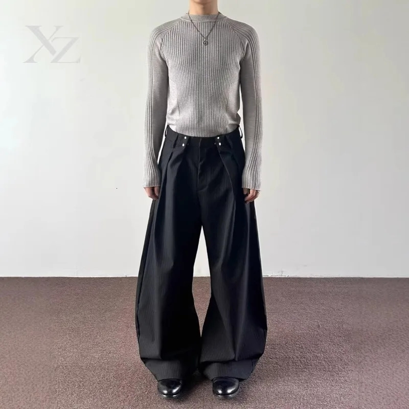 High Quality Mens Cleanfit Waist Wide Leg Suit Pants Double Buckle Pleated Striped Trousers Streetwear Casual 260924