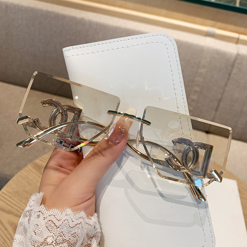 Vintage Brand Designer Sunglasses New Large Square Frame For Women, Rimless Cut Edge With Design Sense, Letter Metal Temples, Hot Selling Export Sun