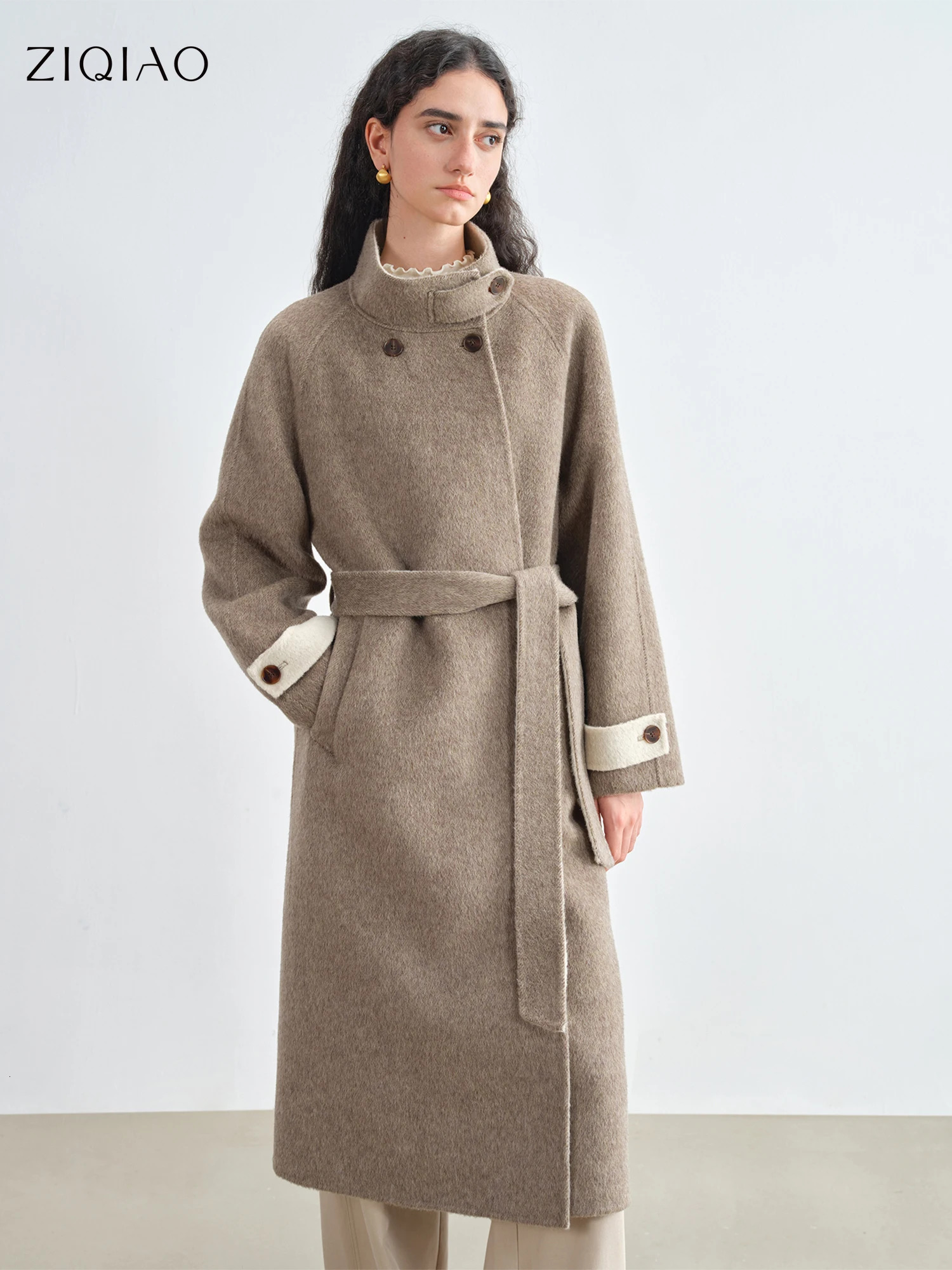 ZIQIAO Petite Camel Hair Doublefaced Wool Coat for Women 2025 Style Windbreaker Woolen Stand Collar Retro Elegant 260911