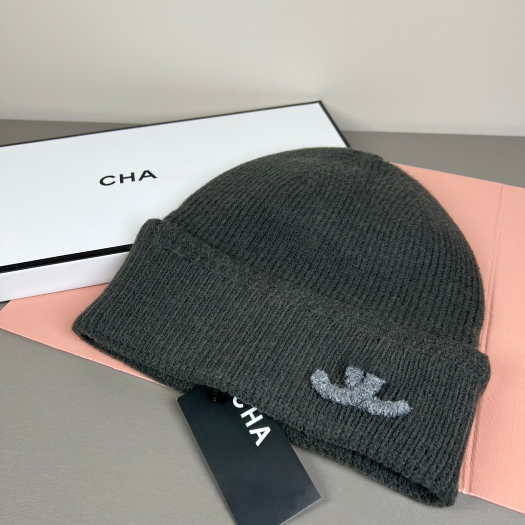 Winter knitted beanie designer hat fashionable bonnet dressy autumn hats for men skull outdoor womens mens hat travel skiing sport fashion cap whole