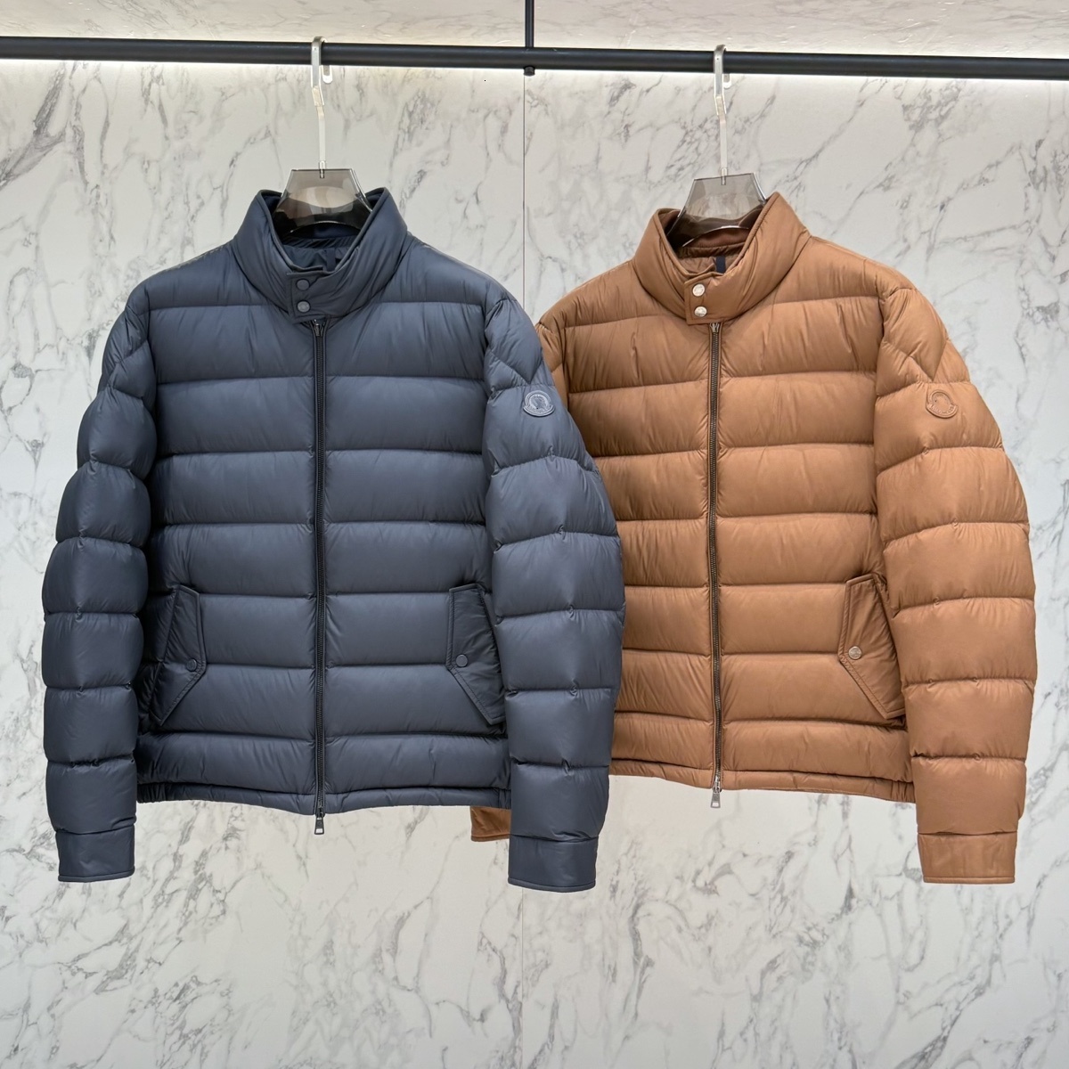 Designer Mens Lightweight Short Down Coat Stand Collar Horizontal Quilt Puffer Jacket Winter Outwear Black XXXL