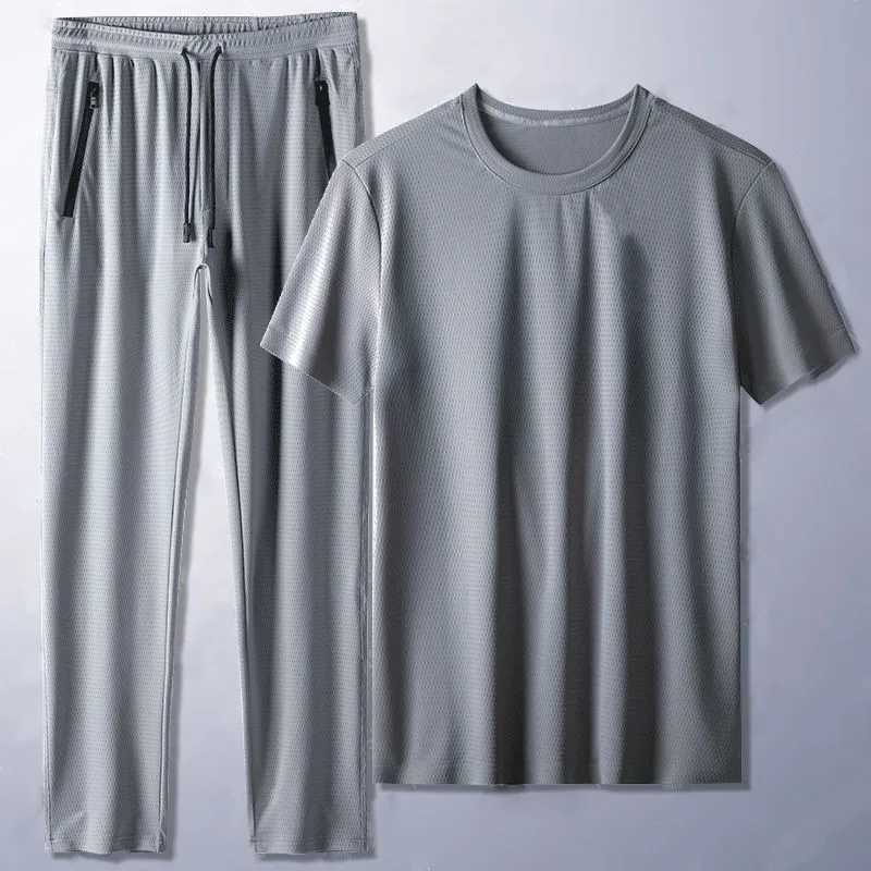 Summer Ice Silk Men Pajamas Set Breathable Short Sleeve TShirt +Pants Sports Wear Men's Sleepwear Nightwear Casual Loose T260924