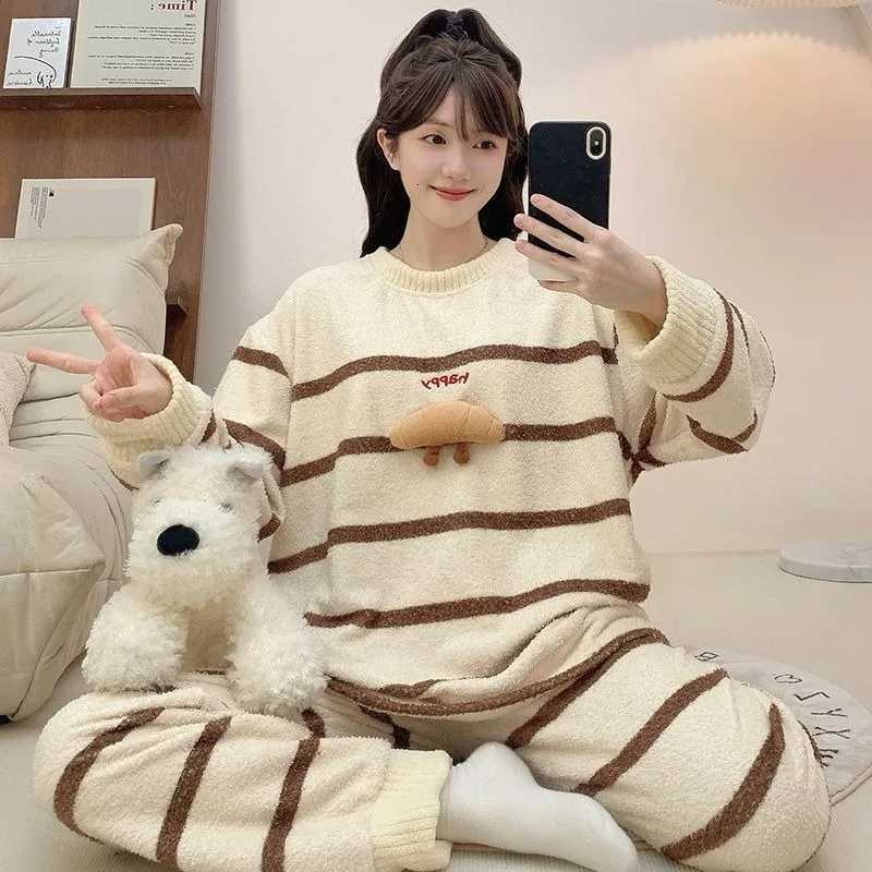 Sleep Lounge Women's M-5XL Plus Size Winter Women Sleepwear Thick Flannel Sweet Cartoon Pajamas Korean Students Striped Coral Fleece Home Cloth