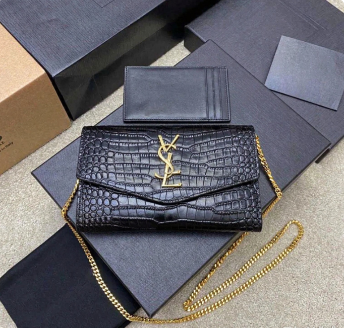 Designer bag classic shoulder bag yil envelope chain bag black caviar high-quality leather bag crossbody bag simple and atmospheric portable dinner